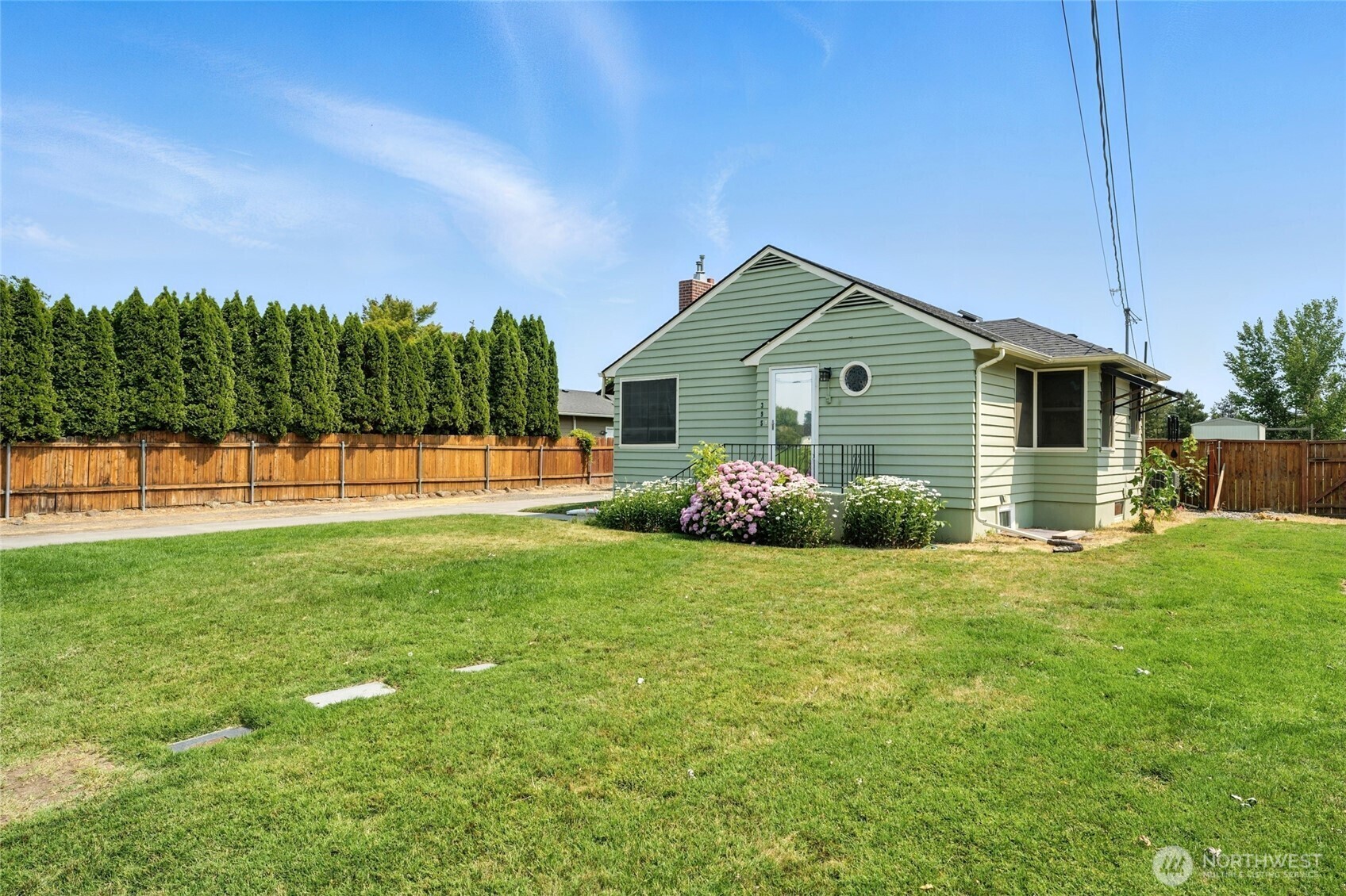 Property Photo: 395 Wallula Avenue WA 99362