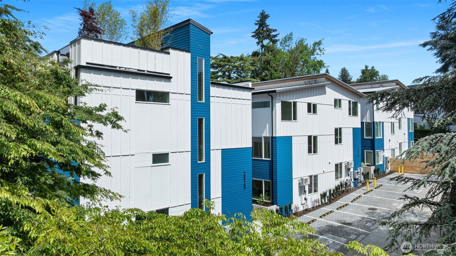 2529  29th Avenue S C  Seattle WA 98144 photo