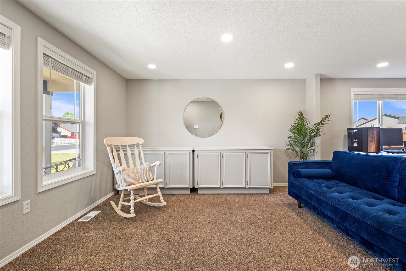 Property Photo: 533 S Glenmoor Drive WA 98837