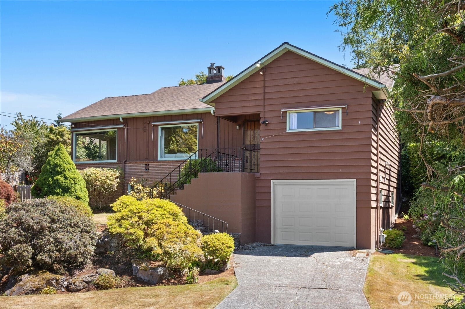 Property Photo:  9526  28th Avenue NW  WA 98117 