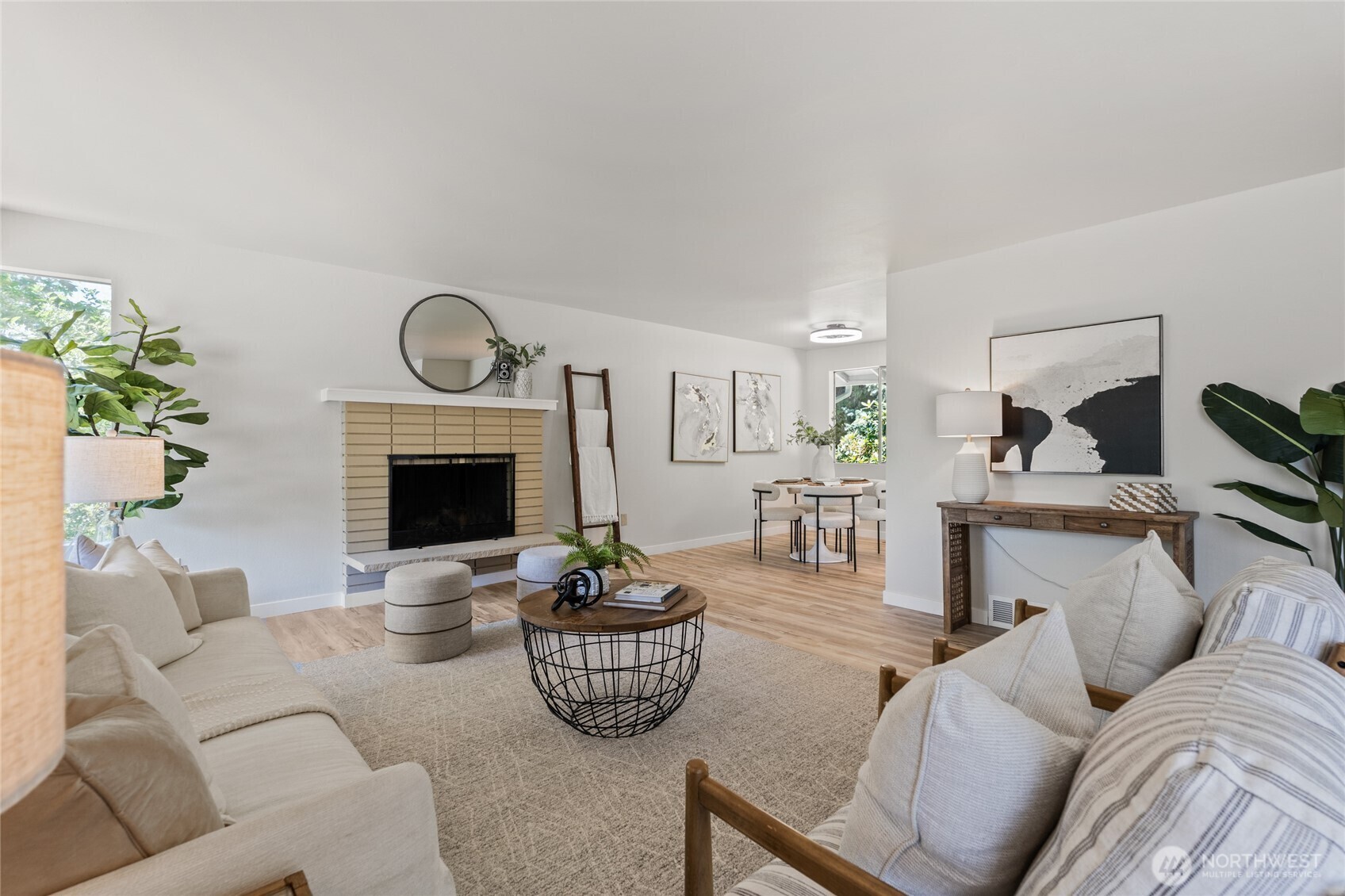 Property Photo: 13726 SE 24th Street WA 98005