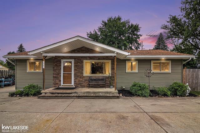 Property Photo: 5645 Dvorak Street MI 48346