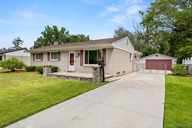 Property Photo: 11749 Dudley Street MI 48180