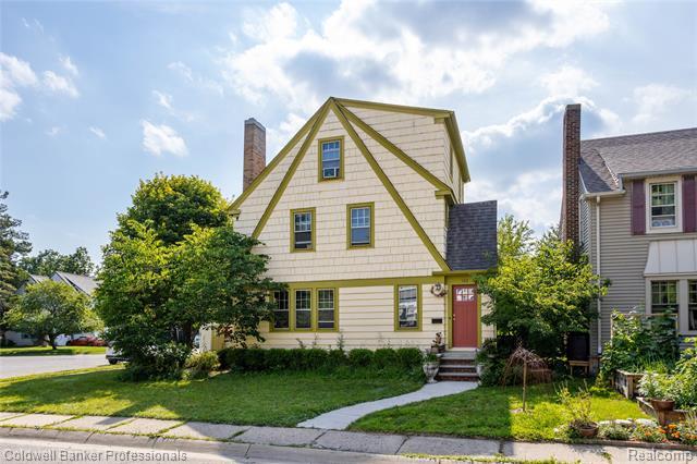 Property Photo: 122 Linden Court MI 48197