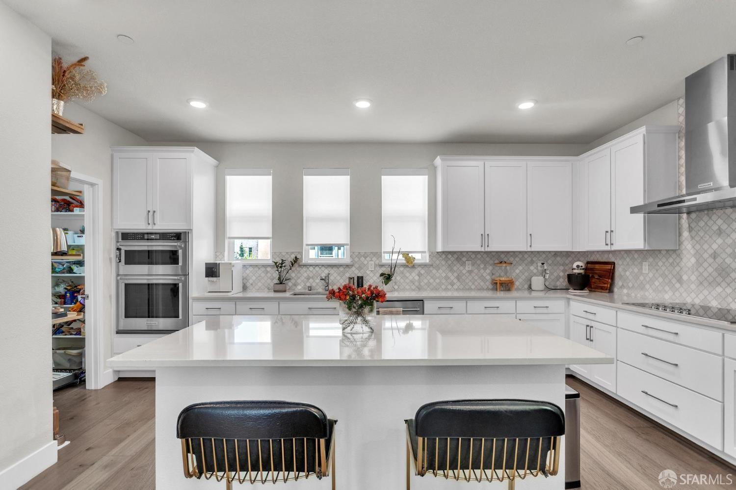 Property Photo: 2821 San Jacinto Lane CA 94501