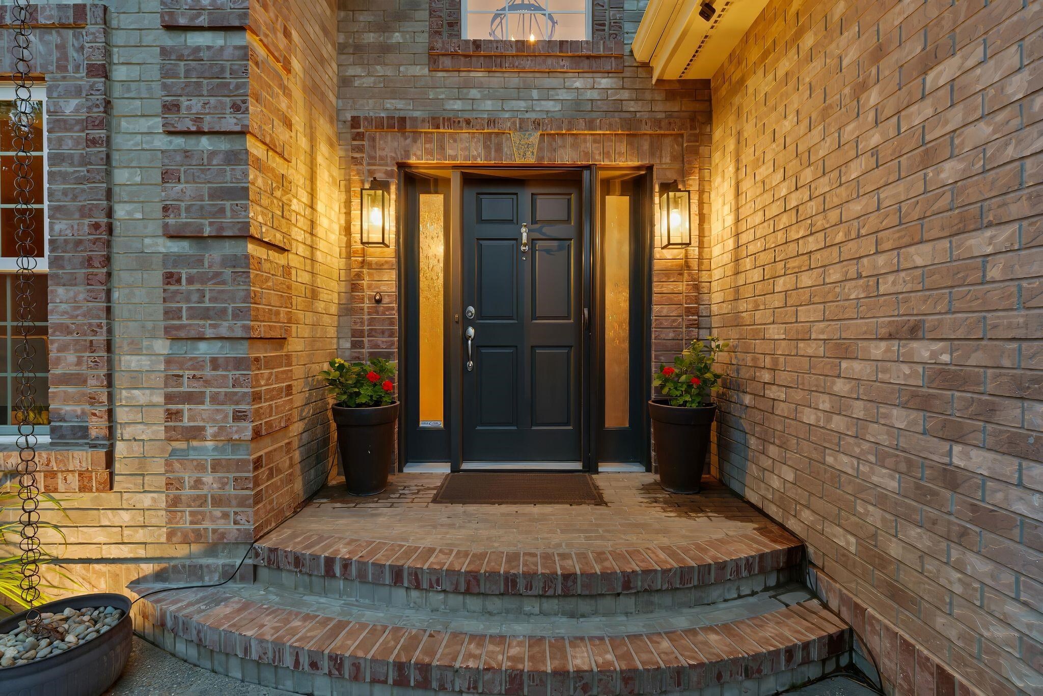 Property Photo: 1611 E Heritage Ln WA 99208