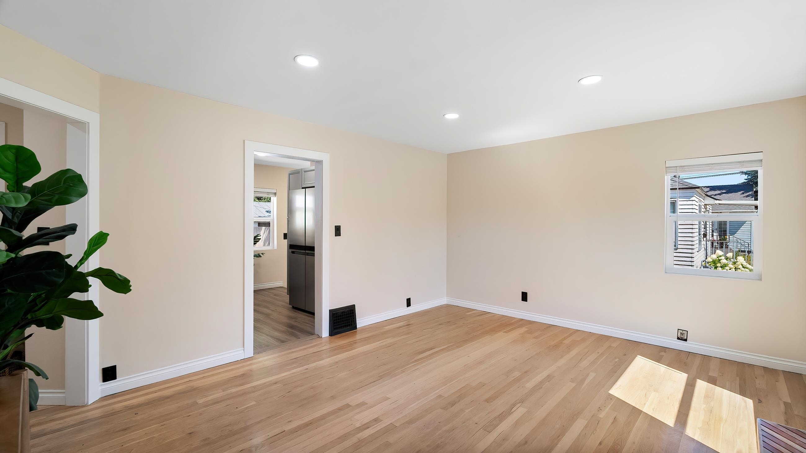Property Photo: 6017 N Wall St WA 99205