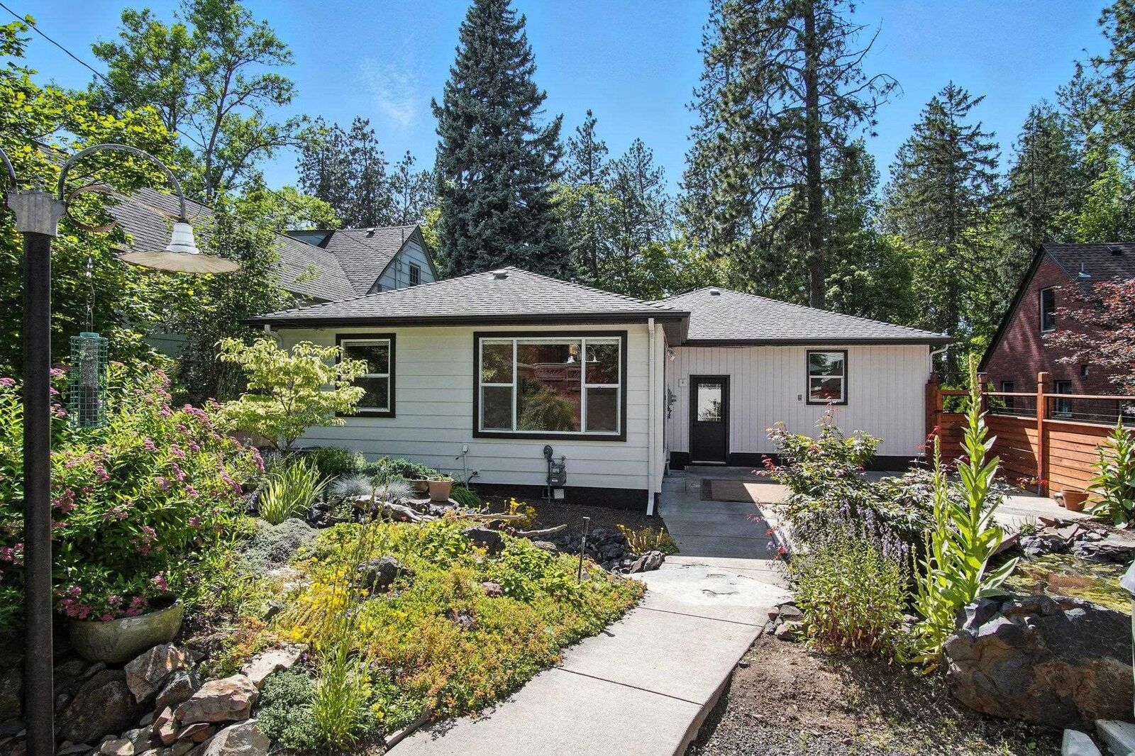 Property Photo: 3121 S Manito Blvd WA 99203