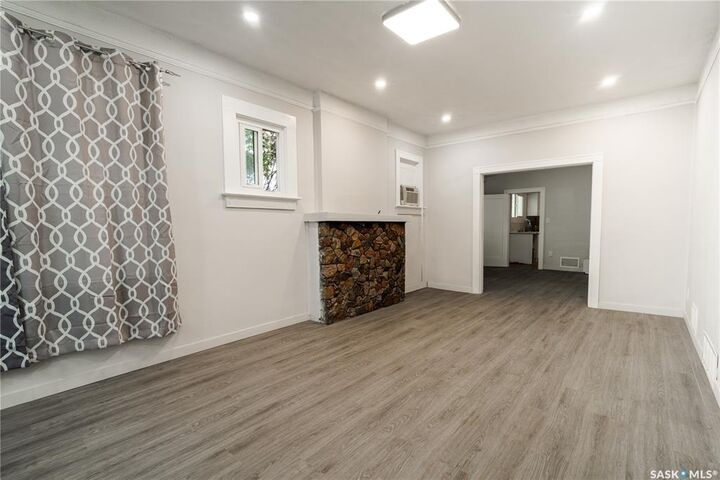 Property Photo: 101 28th Street W SK S7L 0K1