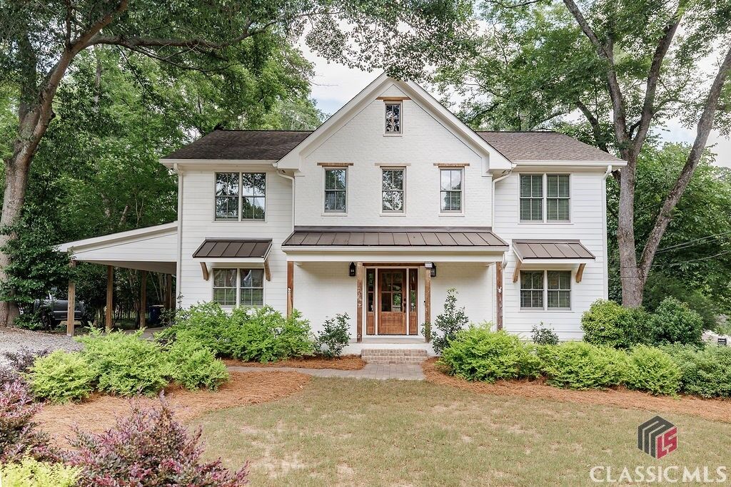 Property Photo:  175 Pinecrest Court  GA 30605 