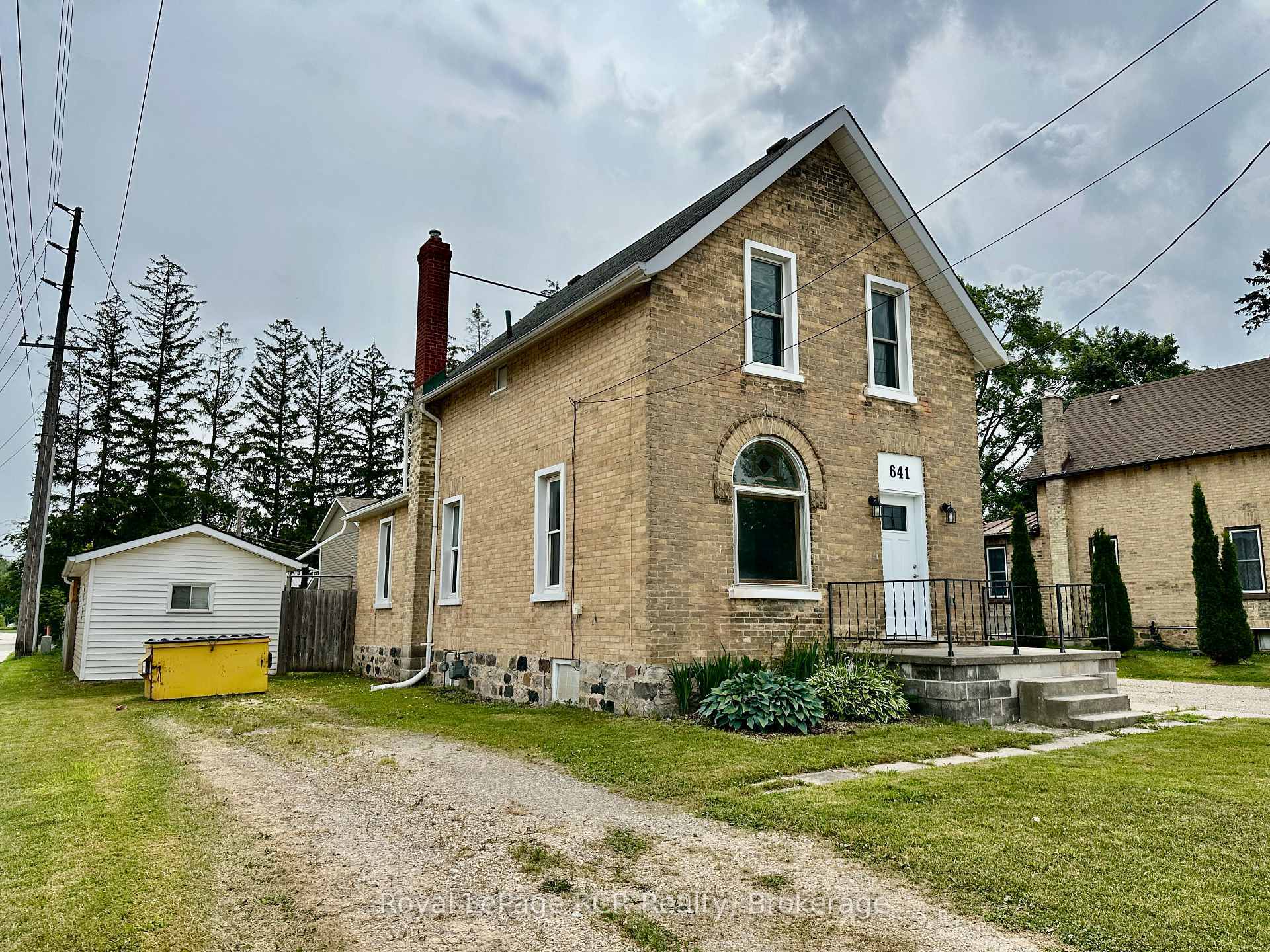 Property Photo: 641 10th Avenue ON N4N 2P6