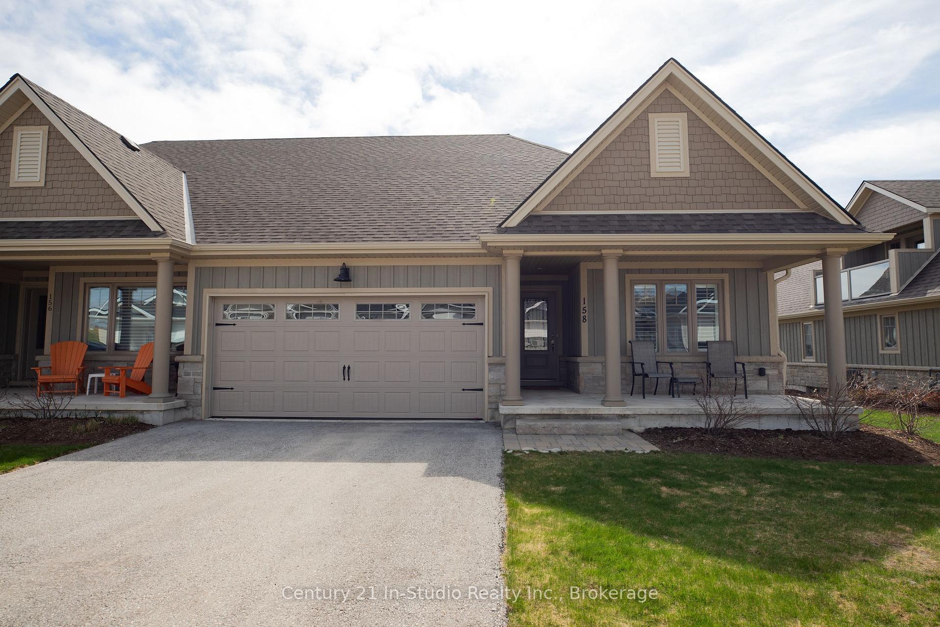 Property Photo: 158 Hawthorn Crescent ON N0H 1S0