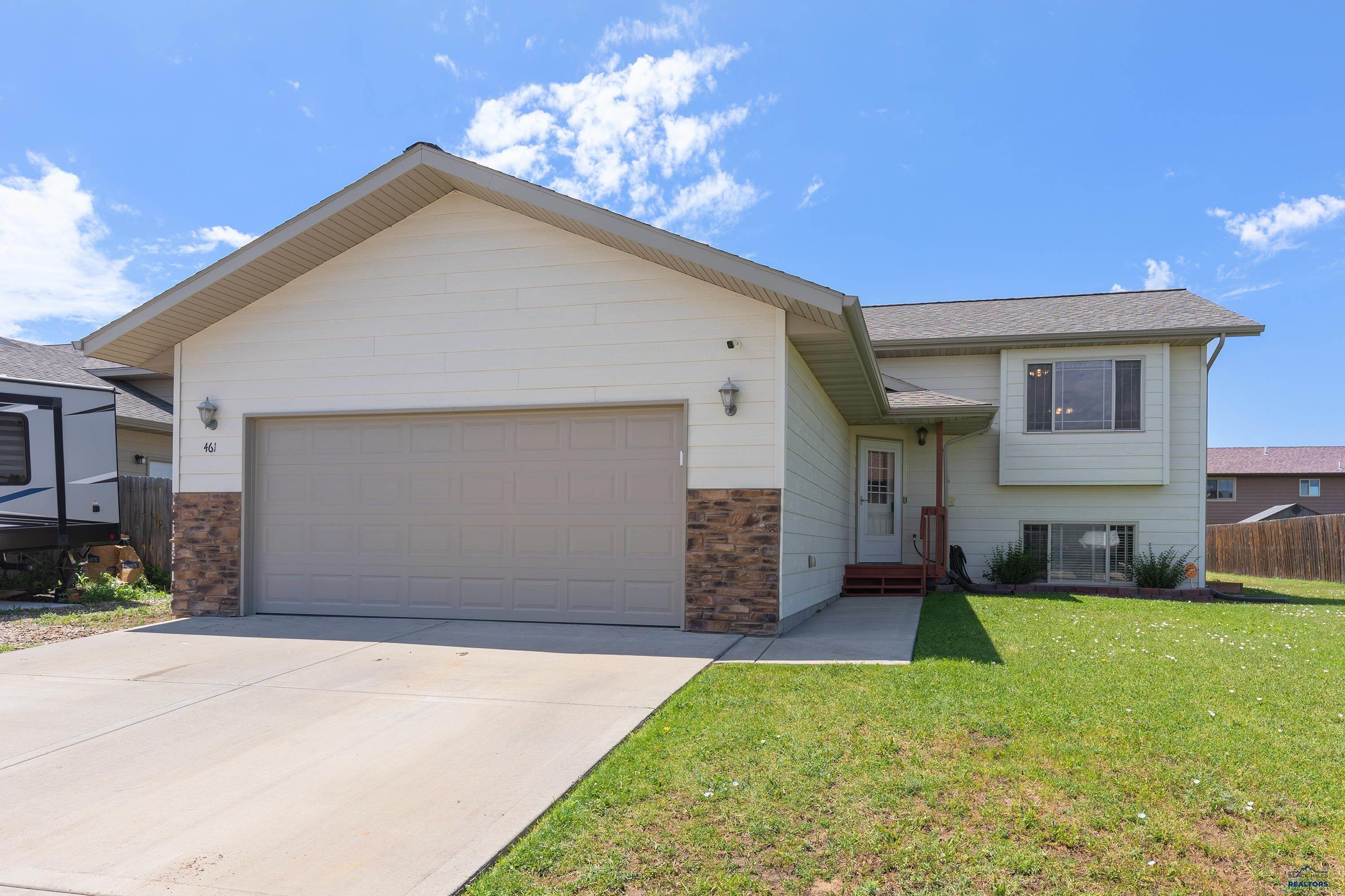 Property Photo:  461 Eisenhower Ln  SD 57719 