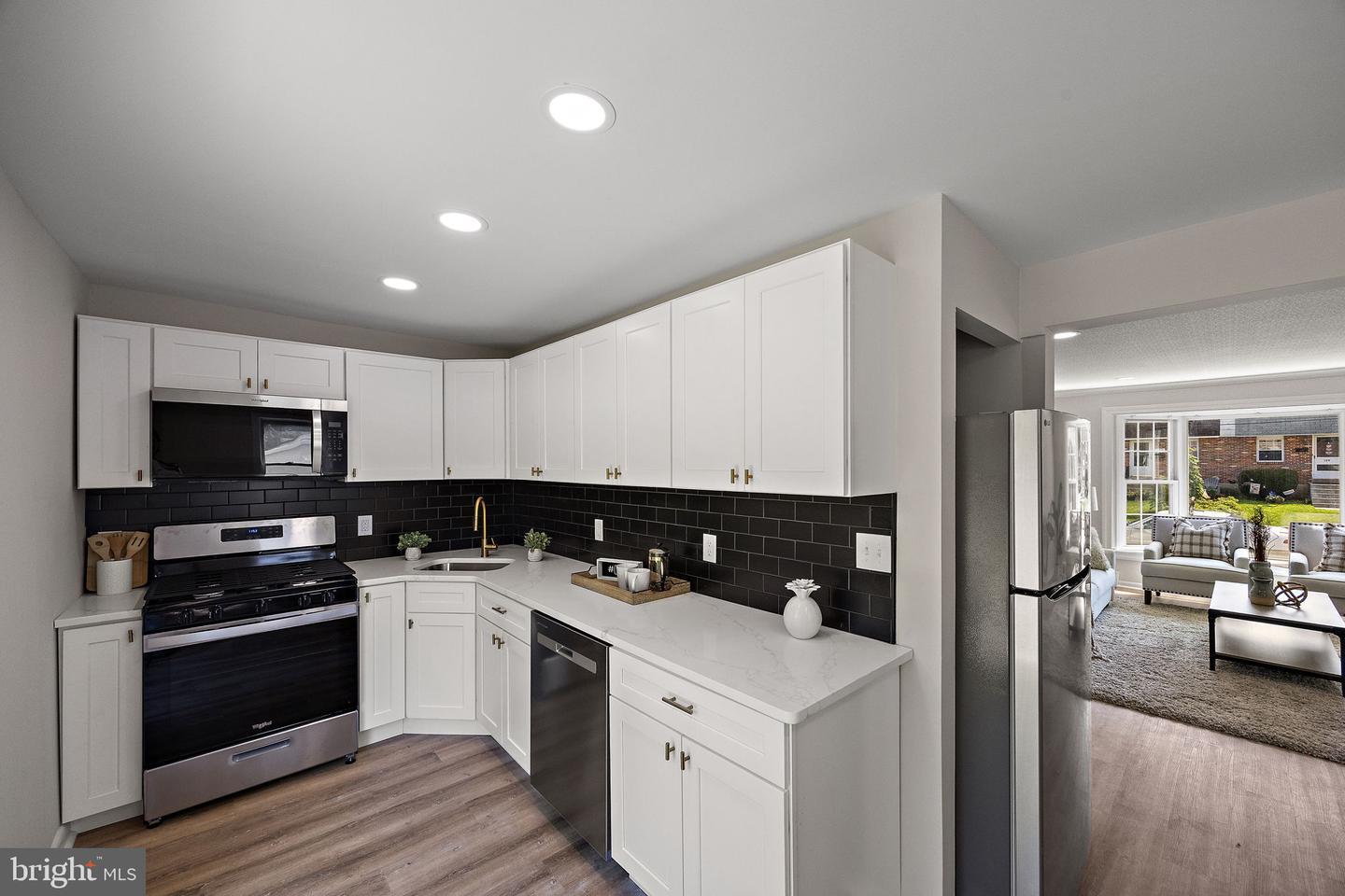 Property Photo:  115 Norwood Avenue  PA 19043 