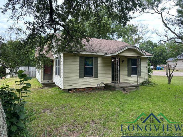 Property Photo: 615 Millville Dr TX 75652