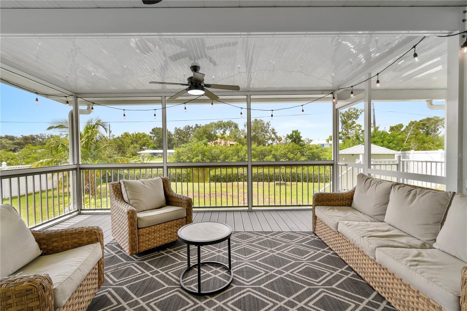 Property Photo: 354 Willow Lane FL 34222