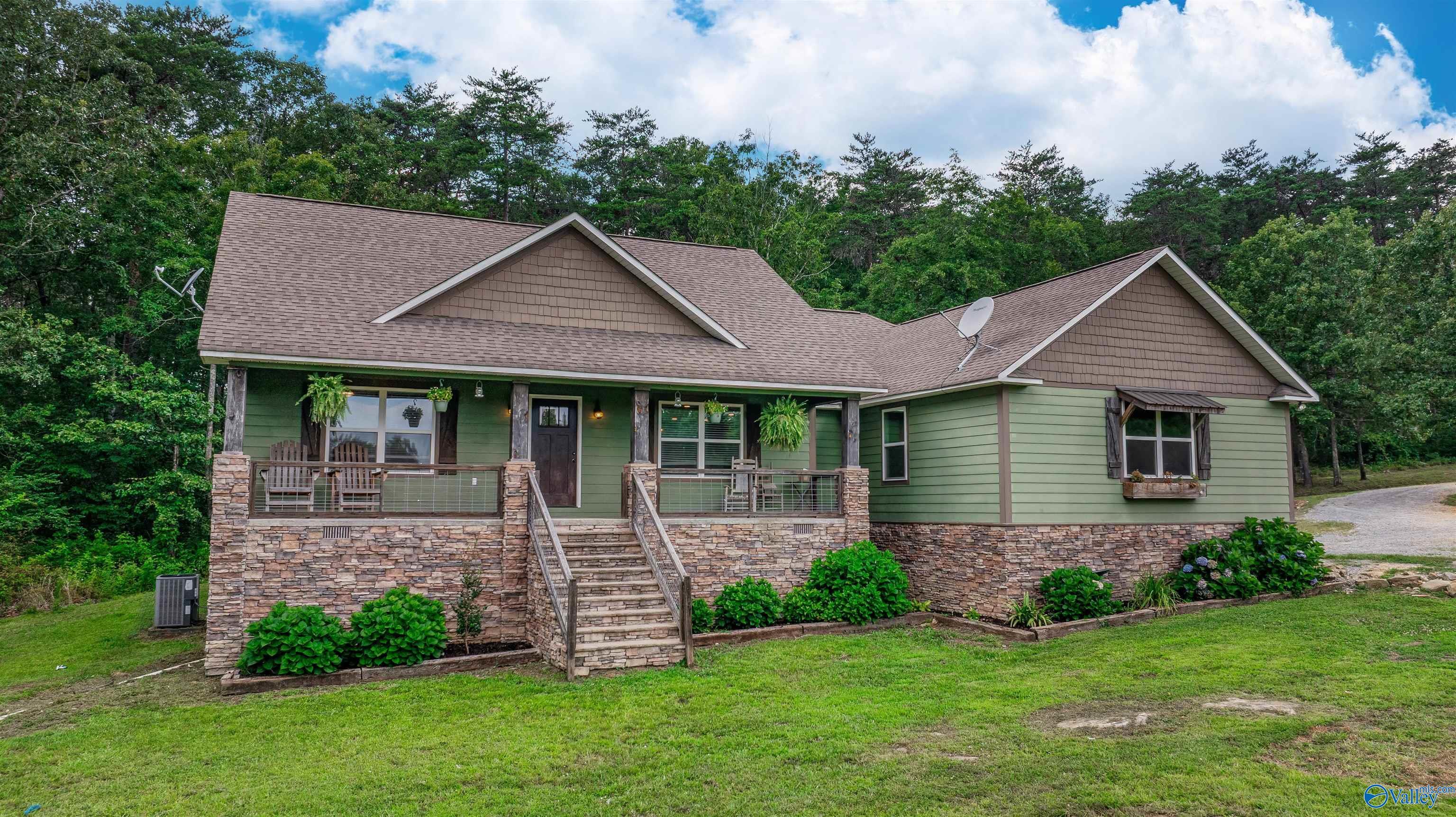 370 Valhalla Road  Fort Payne AL 35967 photo