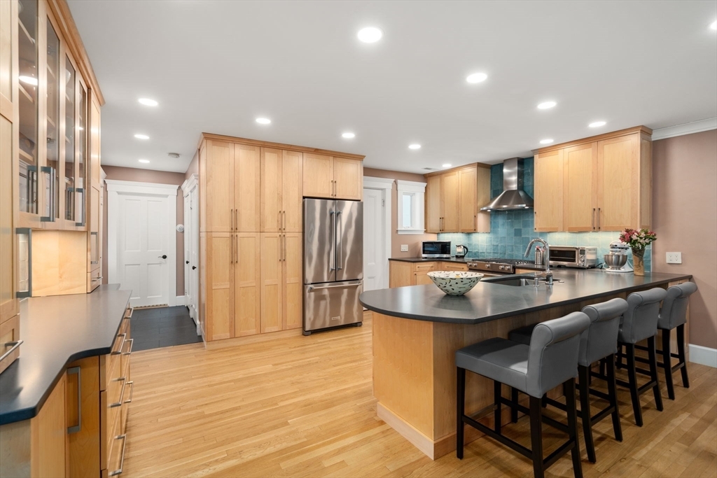 Property Photo: 893 Watertown St MA 02465