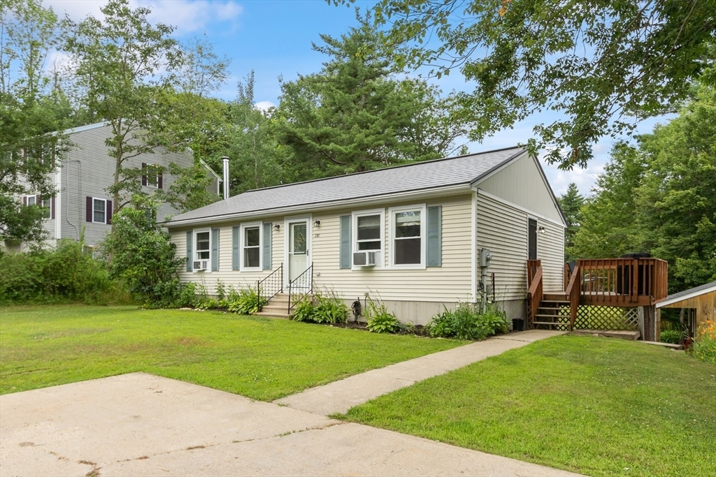 Property Photo: 281 Lovewell St MA 01440