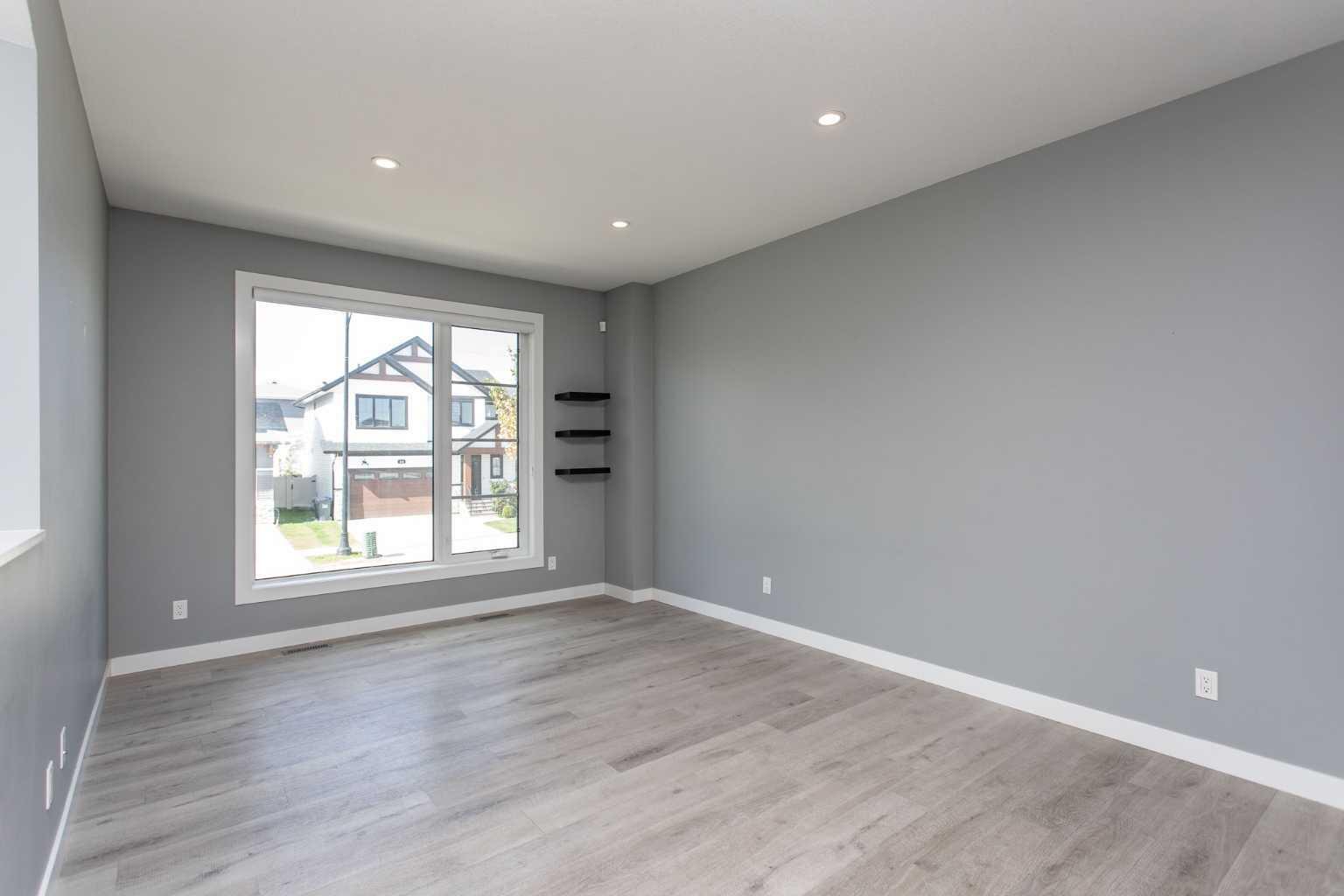 Property Photo: 47 Ellington Crescent AB T4P 3E5