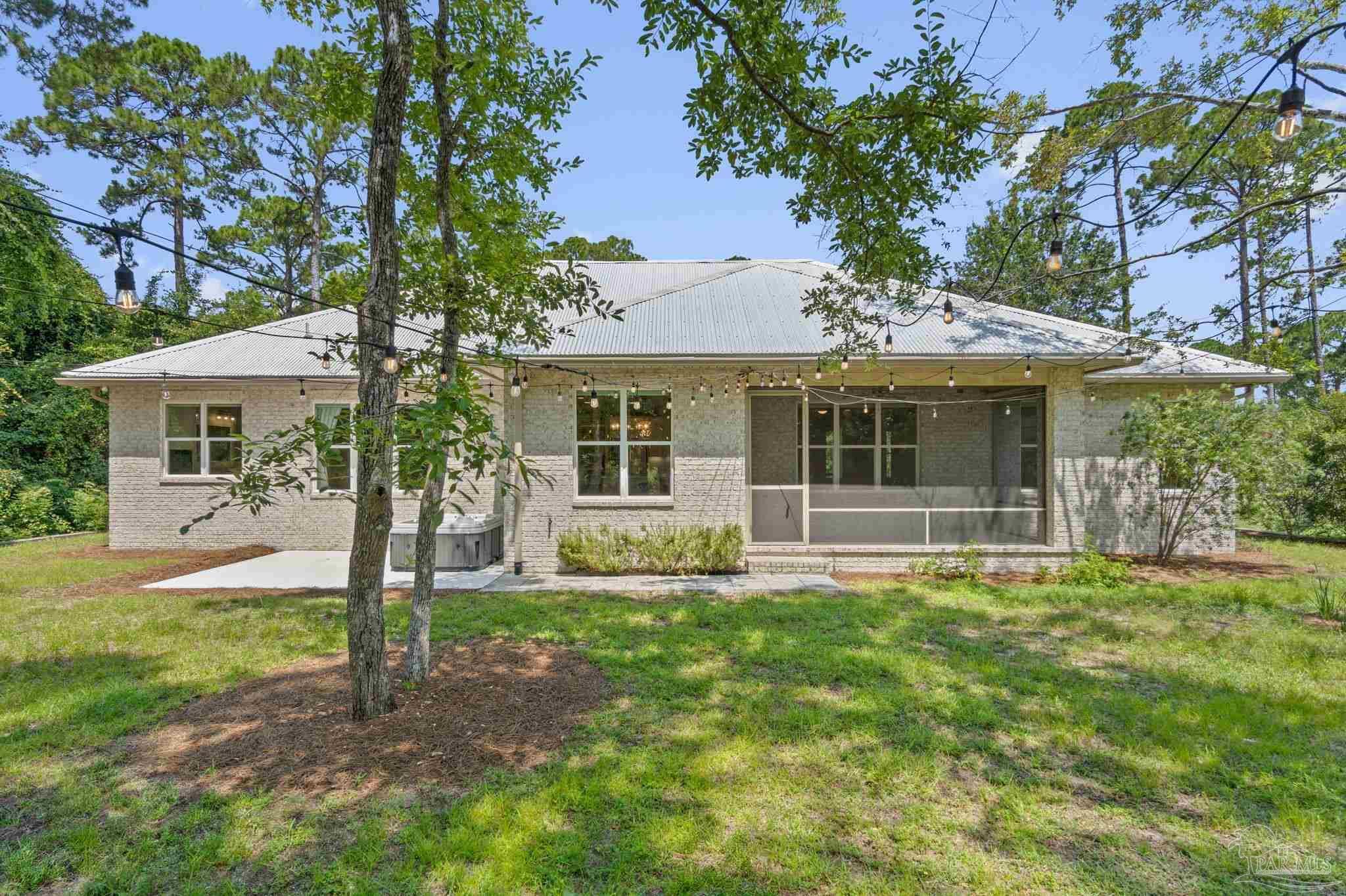 Property Photo:  590 Driftwood Point Rd  FL 32459 