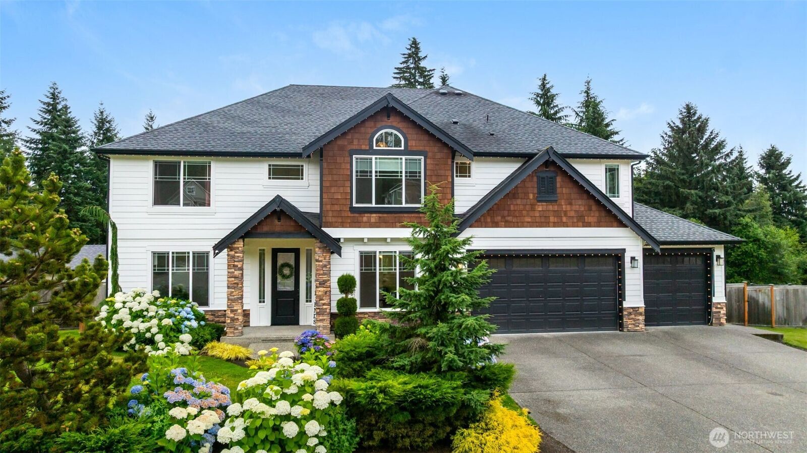 Property Photo:  11001  204th Avenue SE  WA 98290 
