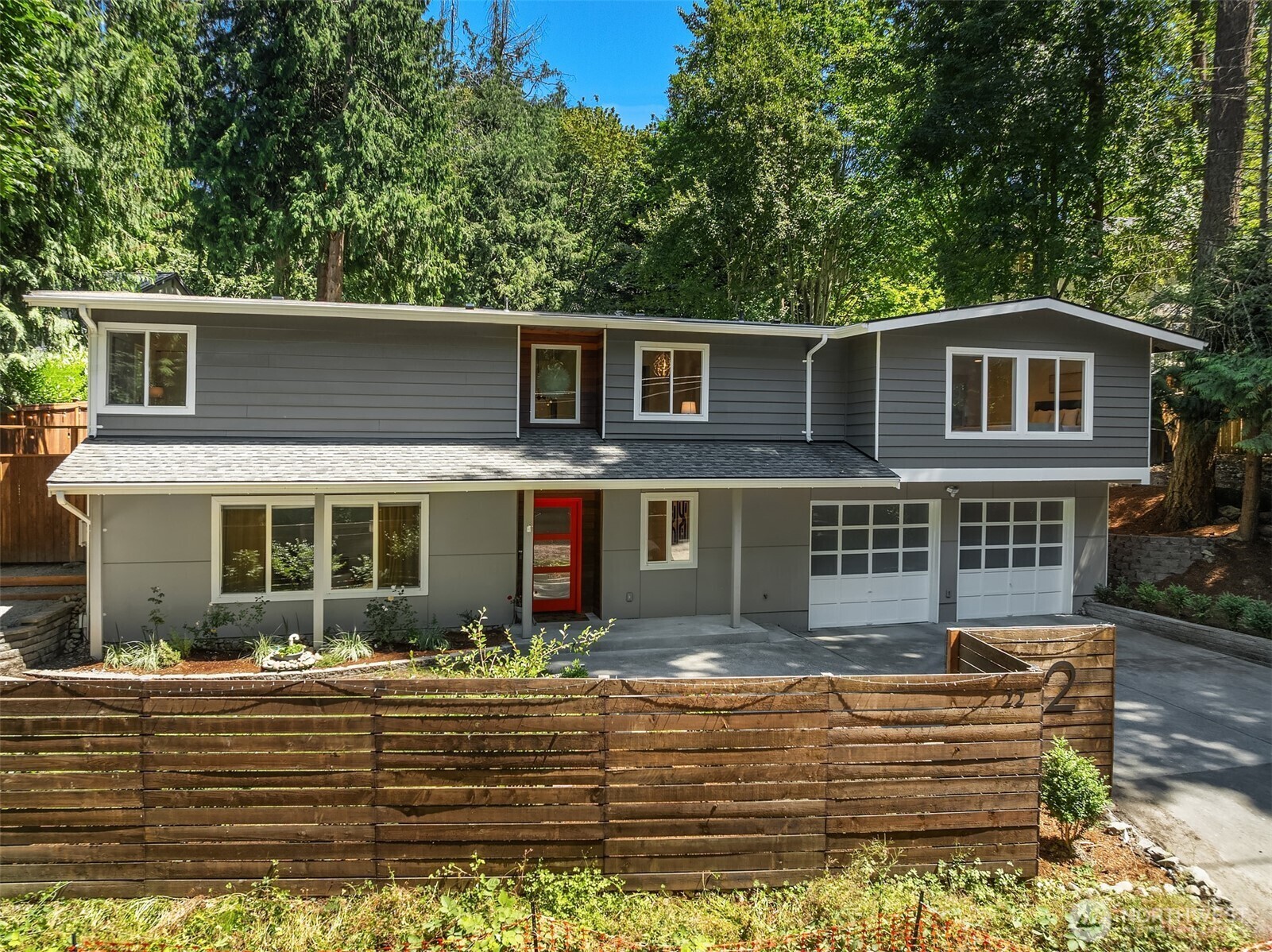 Property Photo: 22 Louis Thompson Road SE WA 98074
