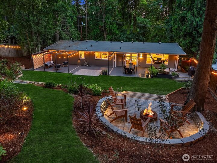 Property Photo: 22 Louis Thompson Road SE WA 98074