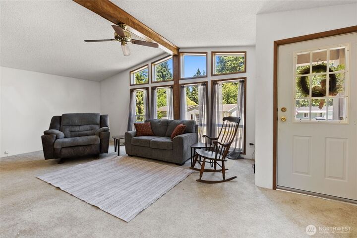 Property Photo: 5810 Fleming Street 15 WA 98203