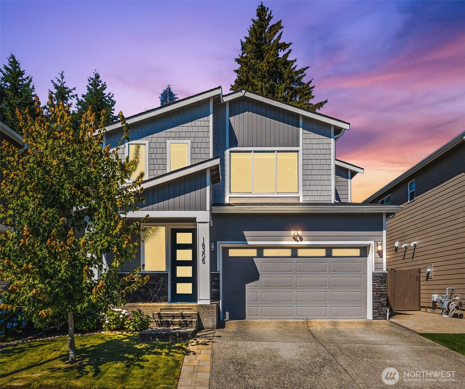 18205  137th Place SE  Renton WA 98058 photo