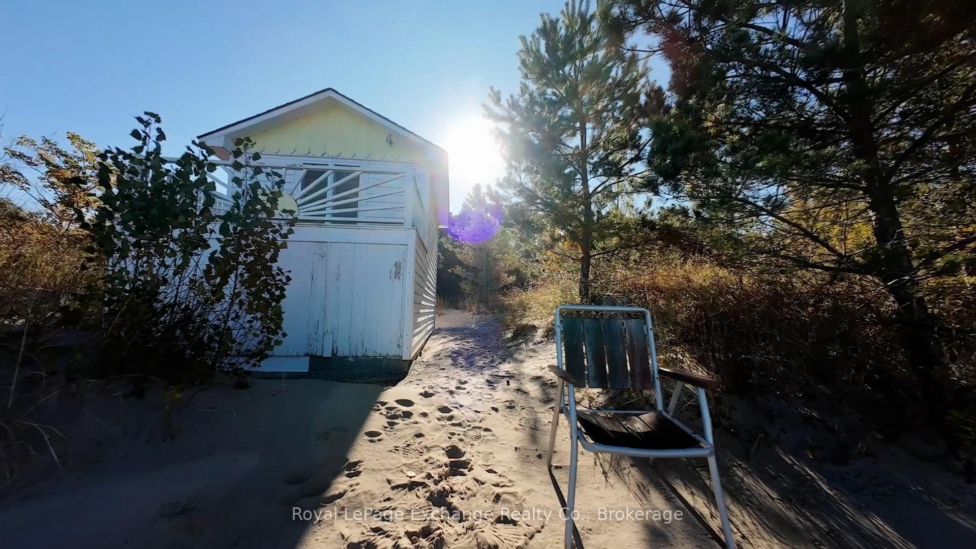 Property Photo: 40 Vozka Drive S ON N2Z 0B3