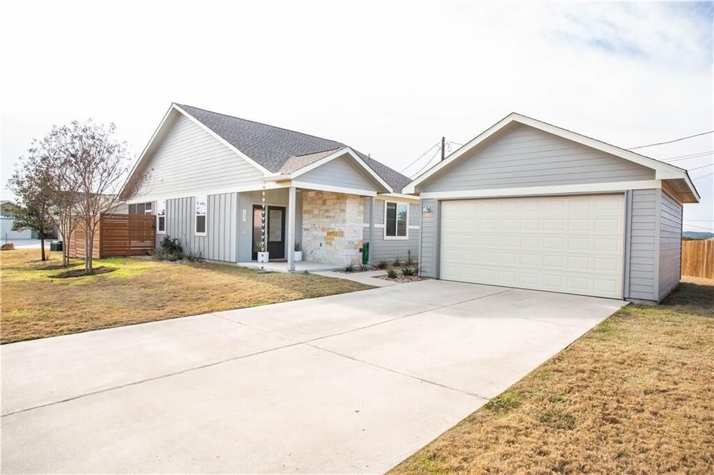 Property Photo:  200 Rose Drive  TX 78620