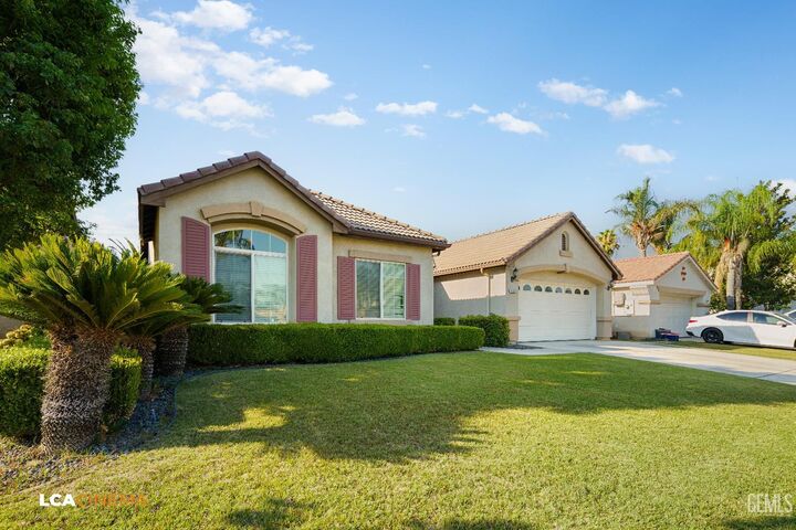 Property Photo:  10931 Vista Del Valle Drive  CA 93311 