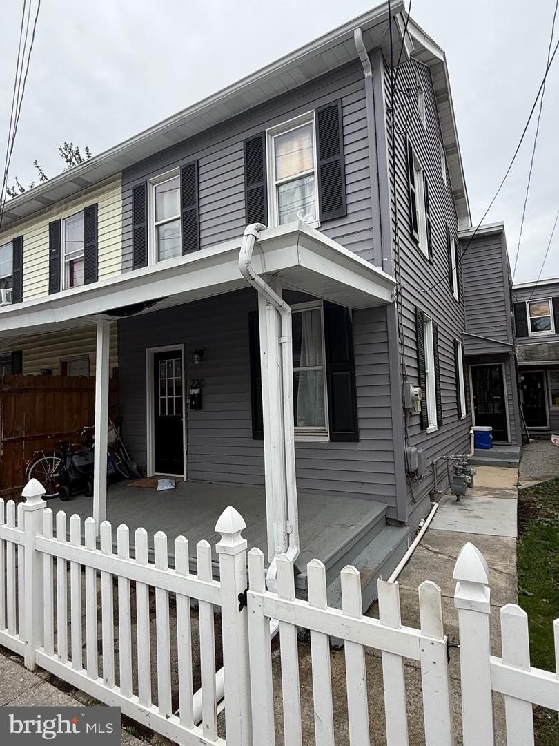 Property Photo: 220 Lincoln Street PA 17113