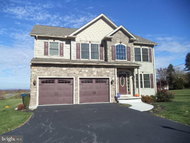 2 Martins Ridge Drive  Hanover PA 17331 photo