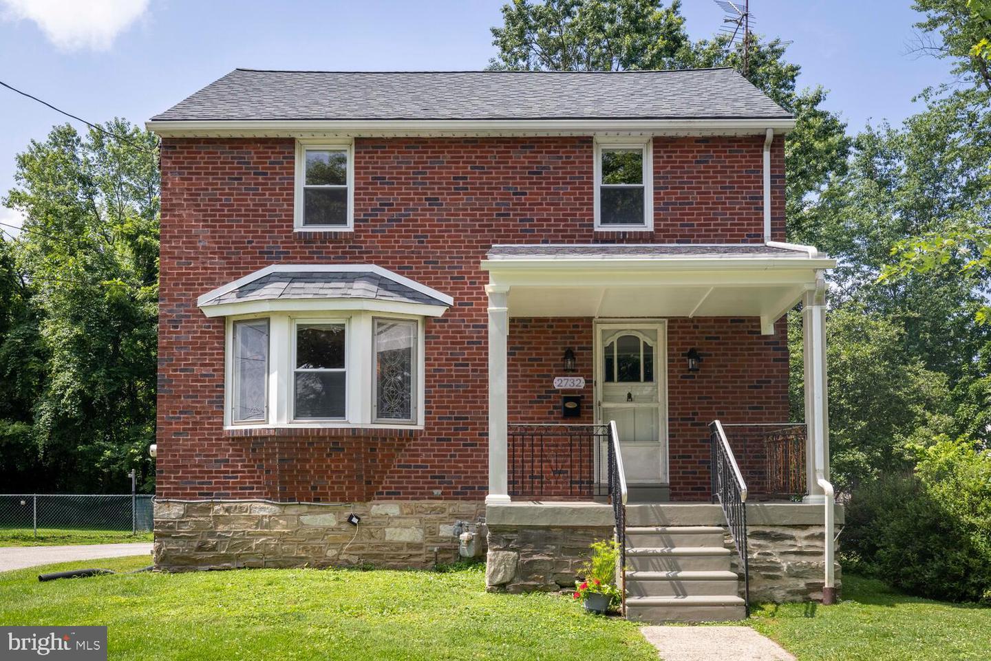 2732 Jenkintown  Glenside PA 19038 photo