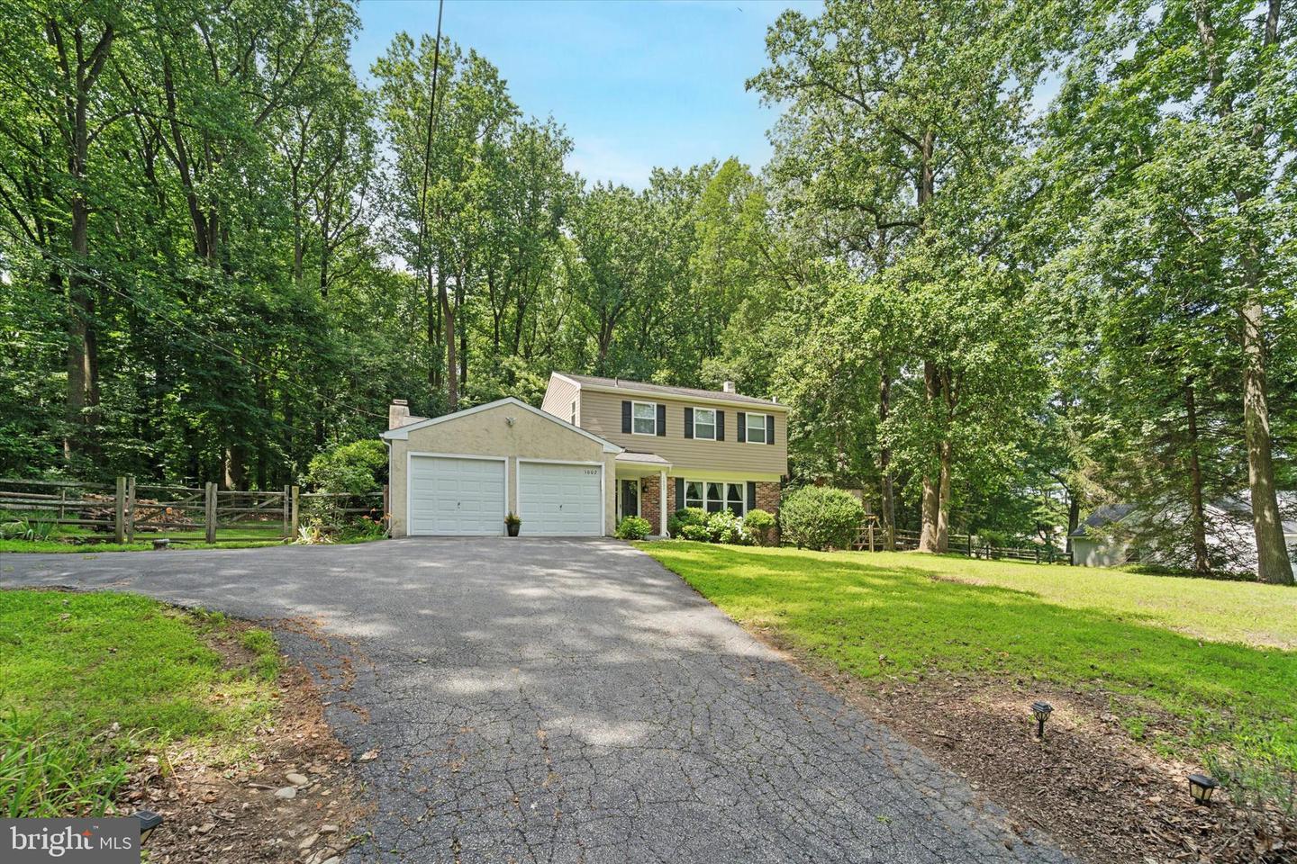 Property Photo: 1002 S Caln Meetinghouse Road PA 19320