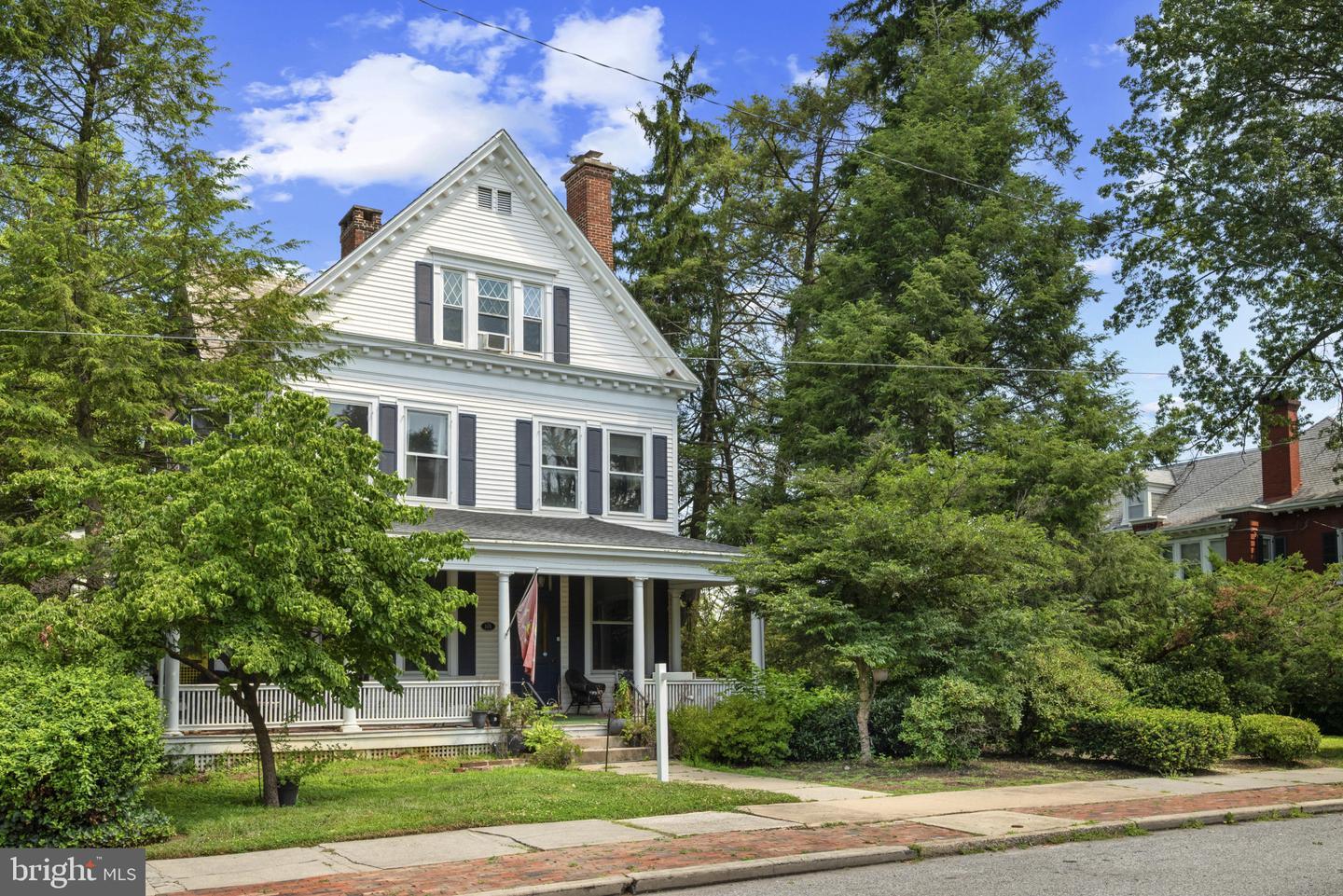 Property Photo: 121 W Springettsbury Avenue PA 17403