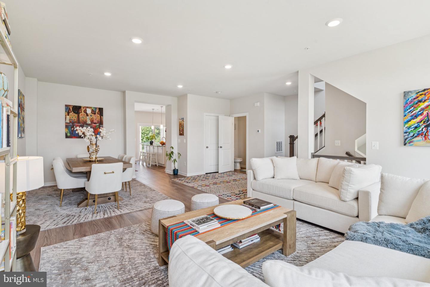 Property Photo: 5504 Lanteen Street MD 20706