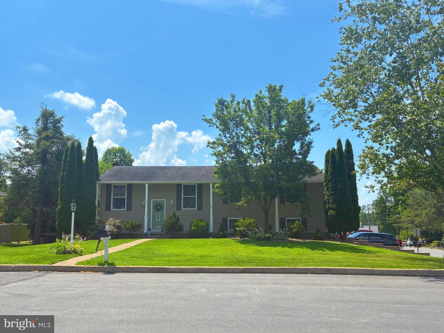 Property Photo: 171 Baldwin Boulevard PA 17876