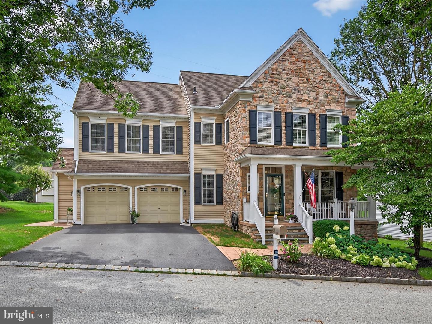 Property Photo: 308 Little Hill PA 17602