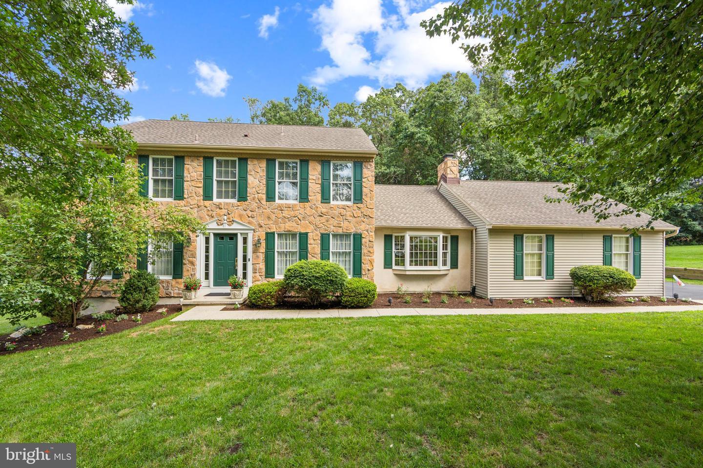 Property Photo: 456 Creekside Drive PA 19335