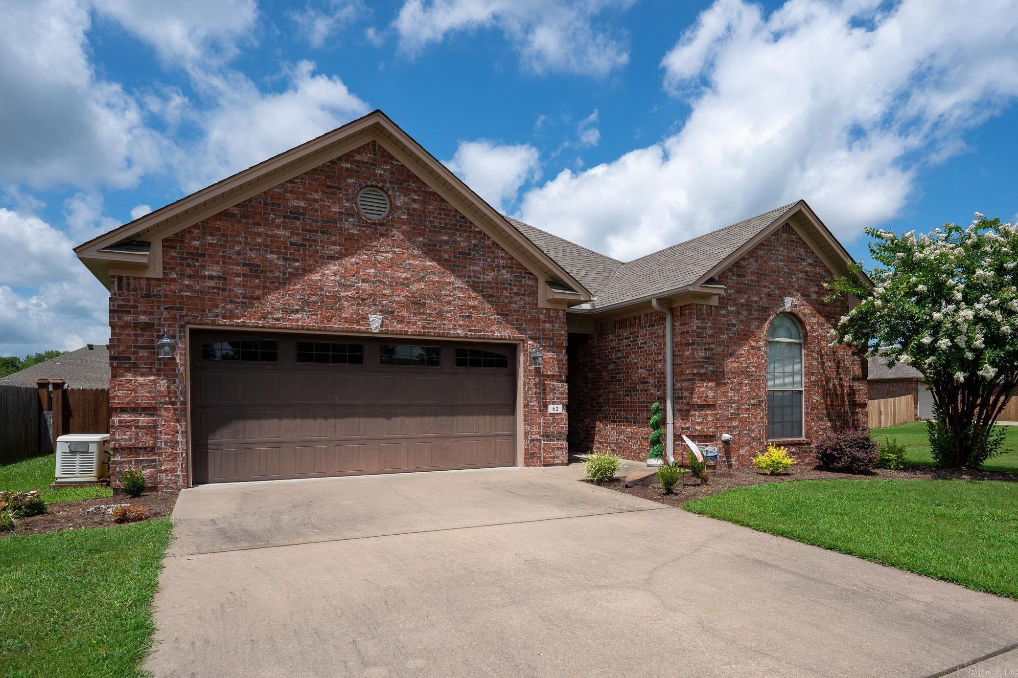 Property Photo: 62 Oak Tree Circle AR 72032