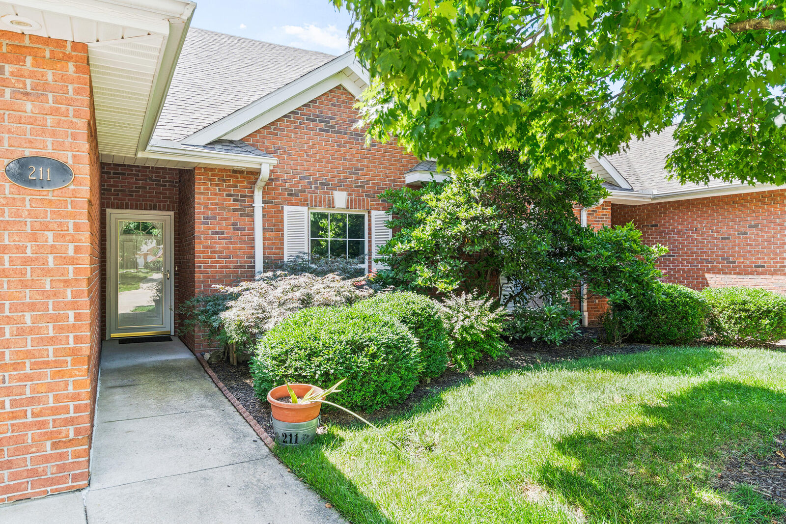 Property Photo: 211 Blue Sky Ct MO 65203