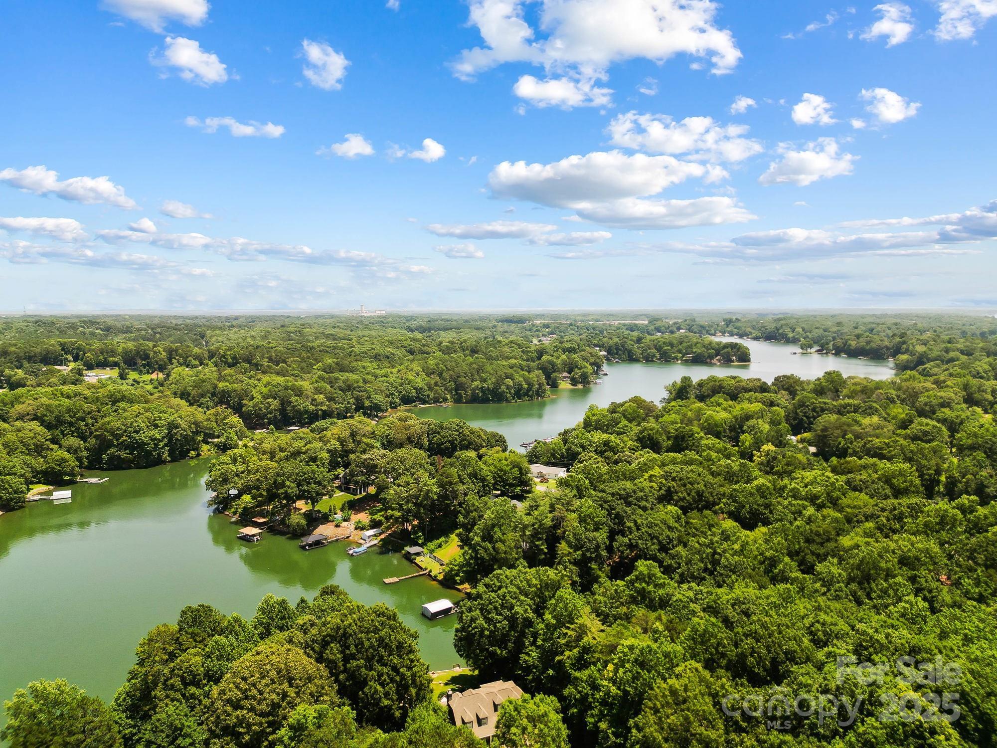 Property Photo: 7040 Hyde Street NC 28673