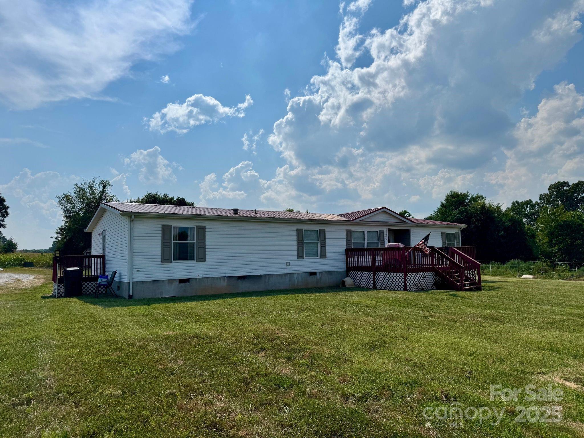 Property Photo:  2510 Leonhardt Road  NC 28021 