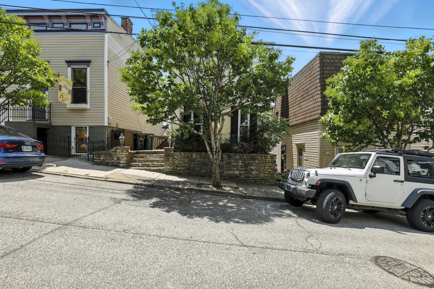 Property Photo: 305 Klotter Avenue OH 45219