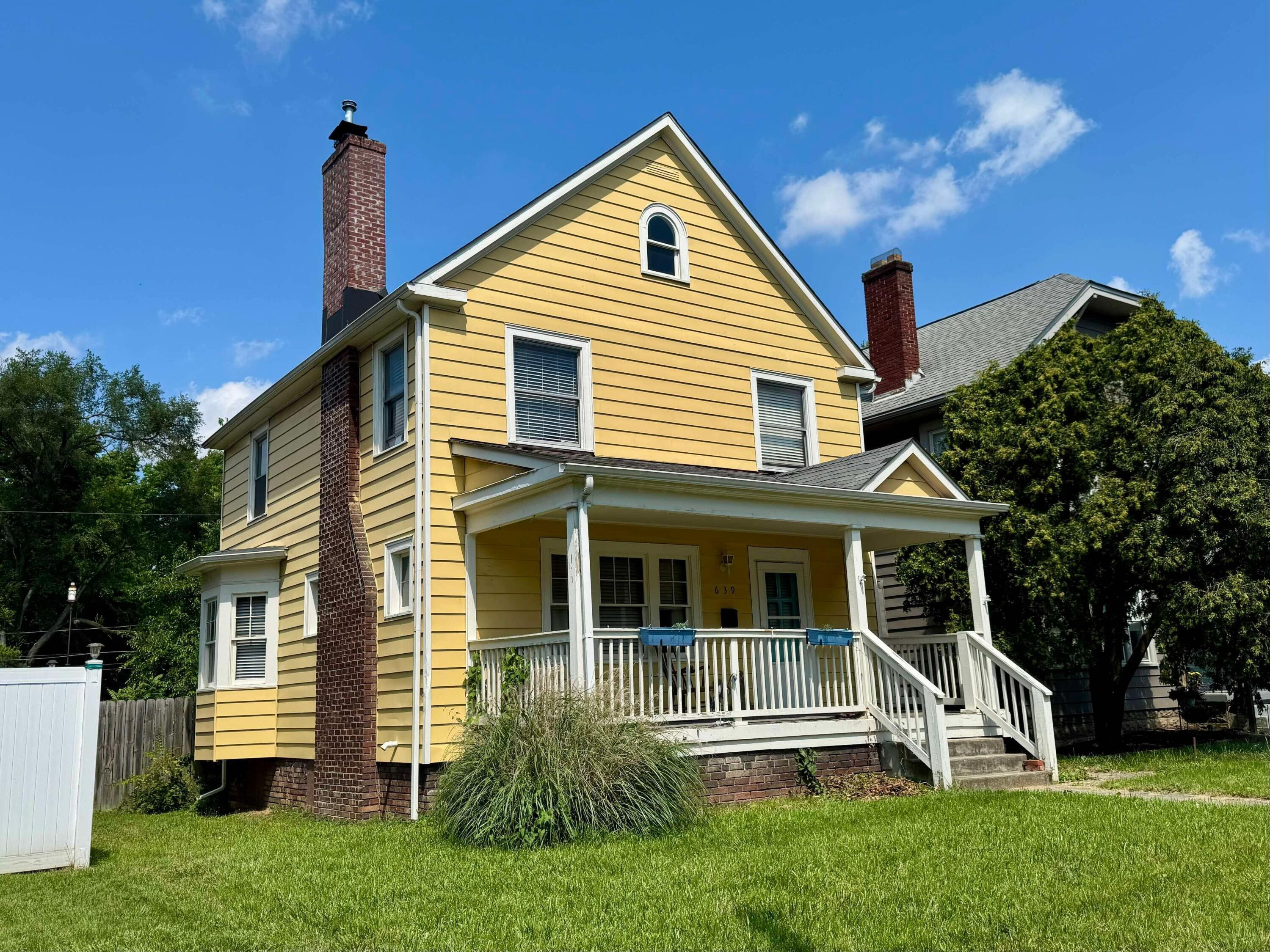Property Photo: 639 Bulen Avenue OH 43205