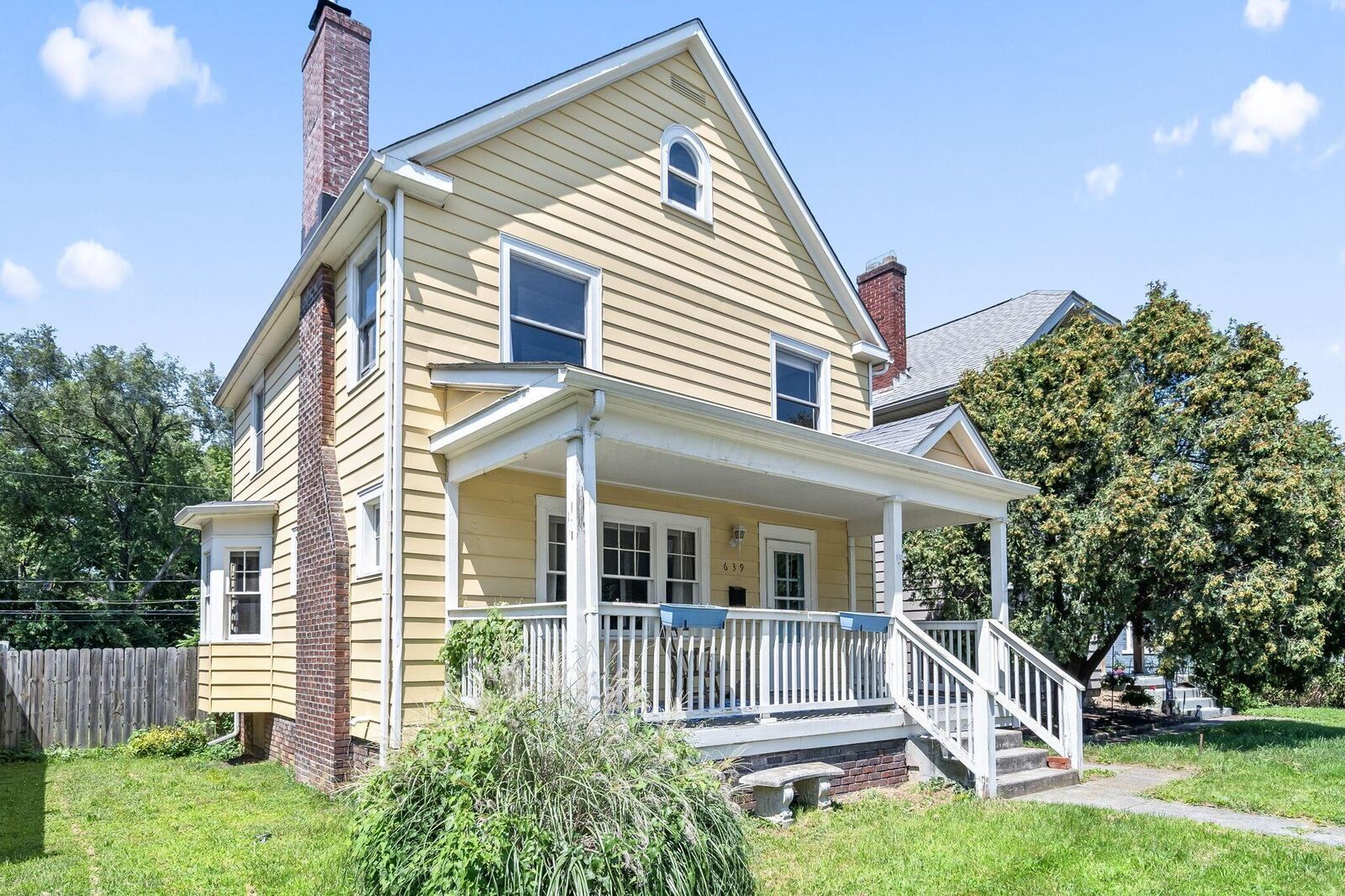 Property Photo: 639 Bulen Avenue OH 43205