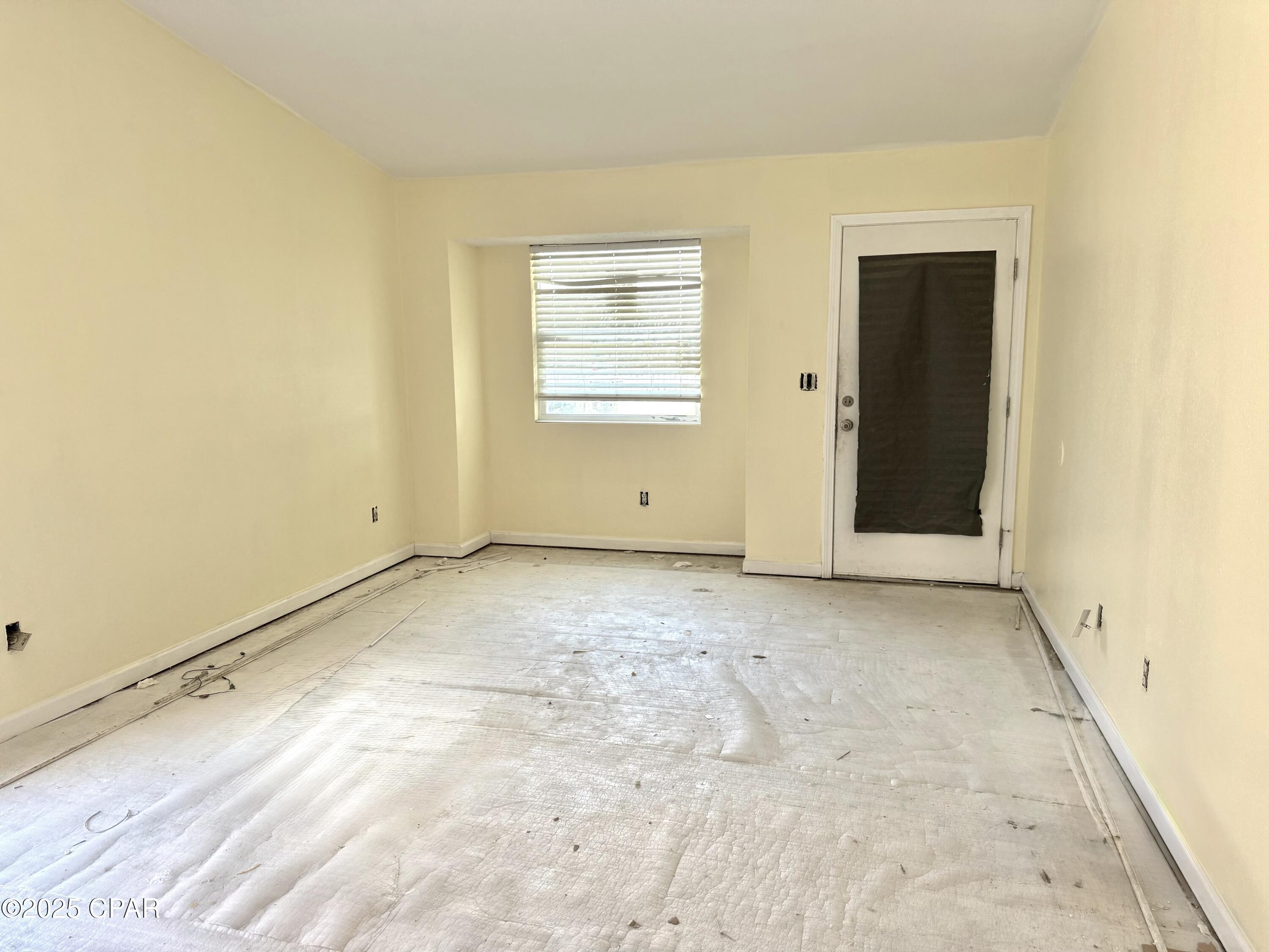 Property Photo: 3906 Wave Avenue FL 32404
